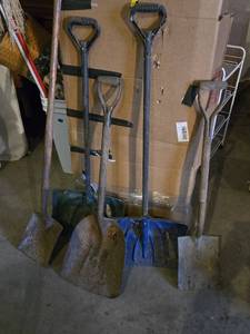 lot 214 image: Lot of Shovels and Snow Shovels