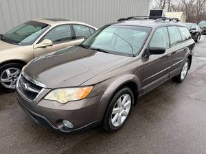 lot 12 image: 2008 Subaru Outback AWD
