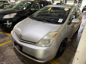 lot 18 image: 2005 Toyota Prius
