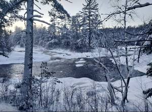 3 Nights Suite Stay, 2x Snowmobiles Rental 48H (January 15-18, 2026)