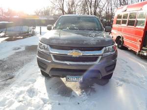 lot 2 image: 2015 Chevy Colorado LT