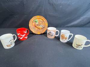 lot 26 image: Set of Vintage Wildlife and Bird Theme Coffee Mugs inc Waechtersbach with Decorative Duck Plate