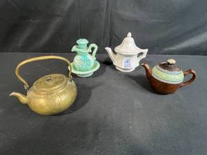 lot 27 image: Collection of 4 Vintage Teapots and Decorative Vessels Including Sadler and Avon