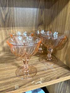 lot 61 image: Set of 4 Pink Depression Glass Sherbet Cups