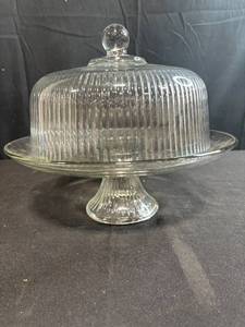 lot 101 image: Ribbed Glass Cake Stand with Dome Cover