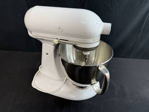 lot 108 image: KitchenAid Artisan Stand Mixer 325 Watts White with Stainless Steel Bowl