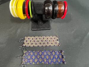 lot 157 image: Collection of Assorted Bangle Bracelets and 2 Beaded Cuff Bracelets
