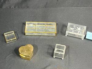 lot 196 image: Collection of Vintage Trinket and Jewelry Boxes - Glass, Brass, and Plastic