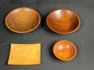 lot 200 image: Set of Handcrafted & Signed Wooden Bowls (1 Signed Jack Hoenig 2008) and Signed Wooden Plate