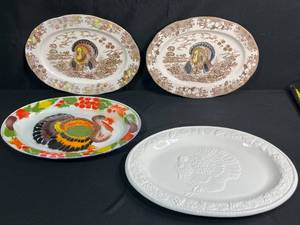 lot 202 image: Set of Turkey-Themed Serving Platters Assorted Designs