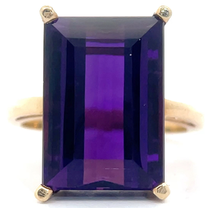 lot 29 image: Emerald Cut Natural Amethyst Solitaire Ring in 14k Yellow Gold VIDEO