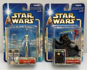 lot 34 image: STAR WARS Attack Of The Clones Action Figures (New Old Stock)