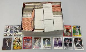 lot 156 image: Misc. Unsorted Sports Cards