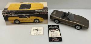 lot 183 image: Vintage Collectible 1986 Corvette Pace Car (Bronze) Jim Beam Decanter In Original Box