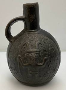 lot 199 image: Chimu-Inca Culture Ceramic Mythical Character Vessel 8 34 x 6 12 x 5