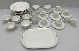 lot 229 image: Vintage ROSENTHAL GERMANY China And More