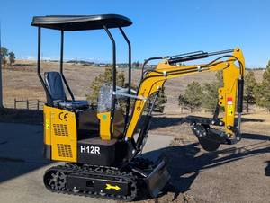 lot 15 image: CFG&nbspMini Excavator H12R