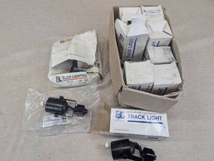 lot 40 image: Elco Lighting Track Lights