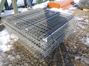 14 Pallet Racking 52" X 49" Wire Decks