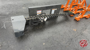 lot 18 image: Wolverine Skid Steer Sickie Bar Mow