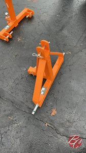 lot 22 image: Wolverine QC4-26-15.7G Quick Coupler 4 Skid Steer