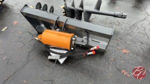 lot 28 image: Wolverine ADB-13-121AR Skid Steer Auger Drive &