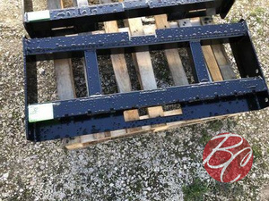 lot 163 image: Wolverine PFF2-13-45W Skid Steer Pallet Fork Frame