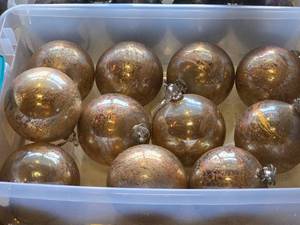 lot 443 image: Lot of (11) 6 Mercury Glass Colored Filigree Leaf Ball Ornaments (goldbronze)