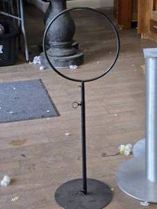 lot 453 image: Adjustable Wreath  Basket Display Floor Stand