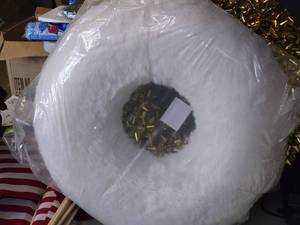 lot 484 image: 24 Faux Fur Christmas Wreath