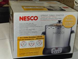 lot 211 image: Nesco Household Upright Turkey Roaster (in original packaging)