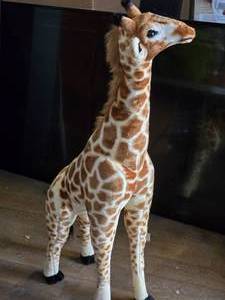 lot 598 image: Giraffe Statue 52 x 24