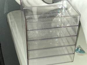 lot 574 image: Lot of (5) Stackable Plastic Storage Containers