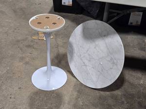 lot 232 image: Marble Top Pedestal Table 21 x 20