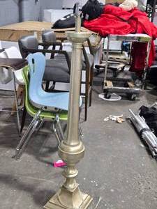 lot 250 image: 55 Floor Lamp