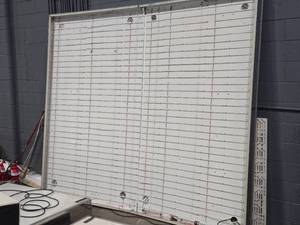 lot 280 image: LED Light Display Board 10 x 84