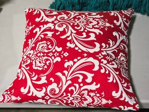 lot 302 image: Tree Wool Damask 16 Decorative Covered Throw Pillow (redwhite pattern)