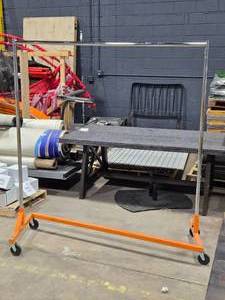 lot 260 image: Rolling Z-Rack Clothes Rack 64 x 24 x 71