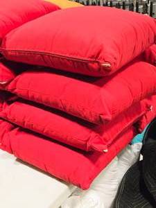 lot 336 image: Lot of (4) 18 Polyester Covered IndoorOutdoor Throw Pillow (solid red)