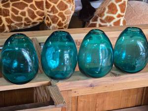 lot 414 image: Lot of (4) Handblown Art Glass Table Vases by Holmegaard 6 x 7 (blue) (rounded triangle)