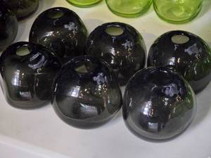 lot 425 image: Lot of (6) Handblown Art Glass Table Vases by Holmegaard 4 x 4 (black) (rounded triangle)
