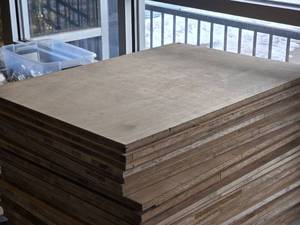 lot 440 image: Lot of (12) Sandeply Plywood Sheets 58 x 32 x 24