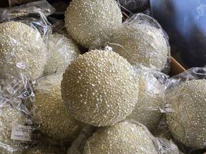 lot 449 image: Lot of (11) 5 Beaded Ball Christmas Ornaments (white)