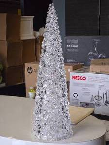 lot 460 image: Battery-Powered Plastic Lighted Christmas Tree Table Dcor 7 x 24 (clear)