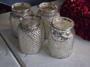 lot 588 image: Lot of (4) Brooklyn Mercury Hobnail Hanging Jar 4 12 x 6 12