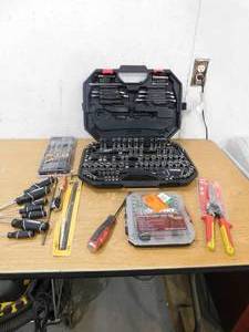 lot 71 image: Hodge Podge Tool Lot