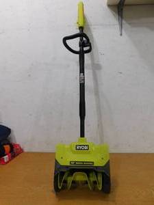 lot 91 image: RYOBI ONE 18V 10 in. Single-Stage Cordless Electric Snow Shovel (Tool Only)