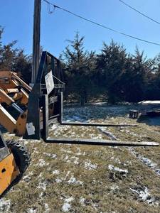 lot 107 image: Skid Steer Forks