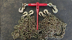 lot 103 image: 38-12 Chain Binder  Set of 2 Chains (38)