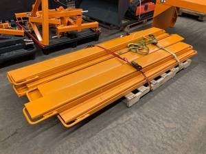 lot 61 image: WOLVERINE Pallet Forks Extensions 2025